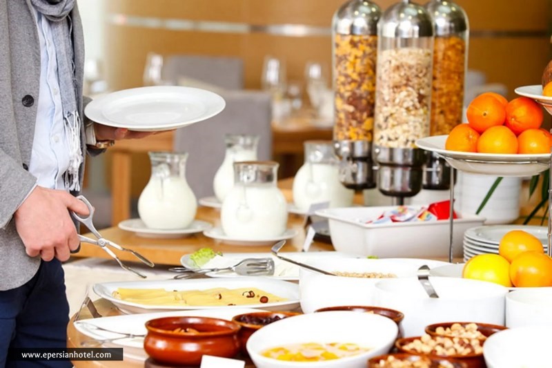 صبحانه هتلی در مشهد 